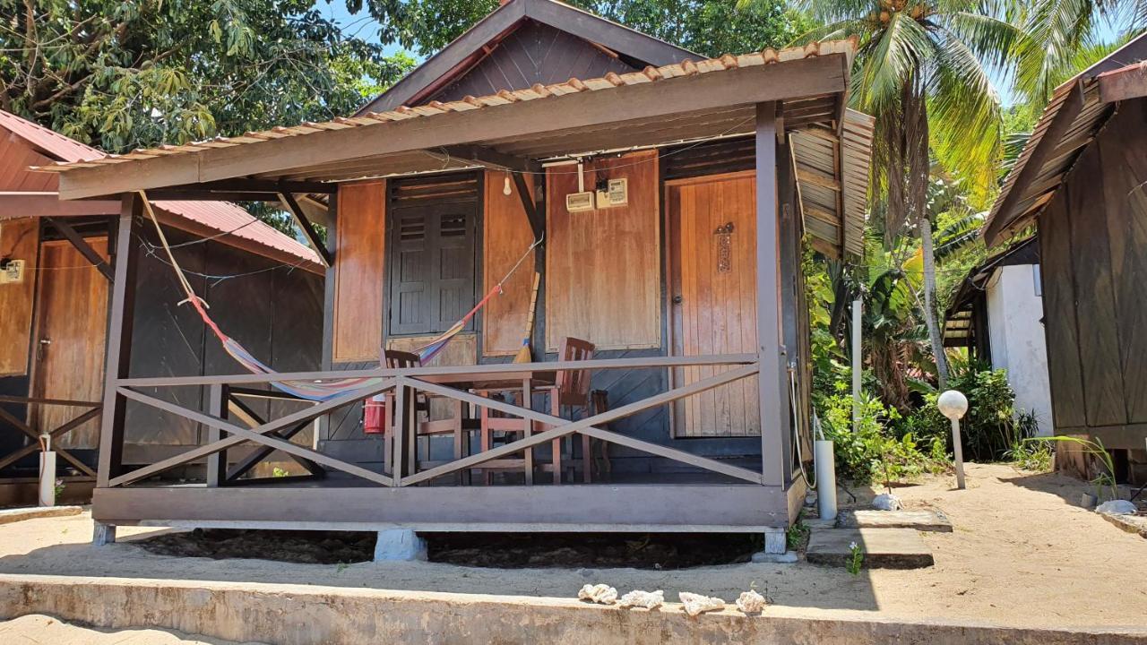 The Station Tioman Kampong Ayer Batang Exterior foto