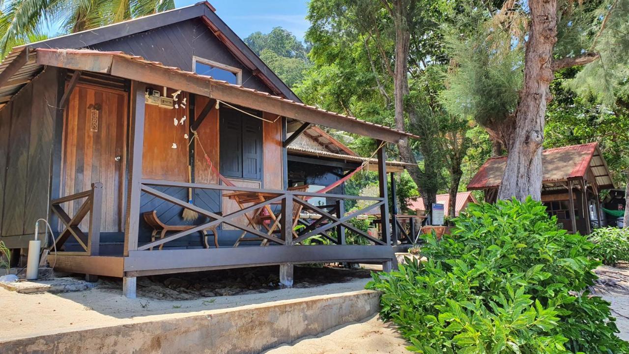 The Station Tioman Kampong Ayer Batang Exterior foto