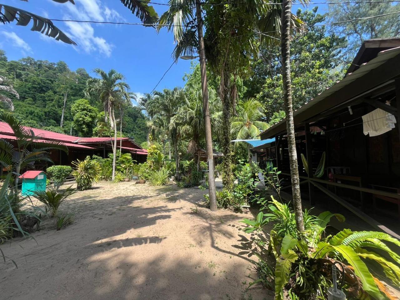 The Station Tioman Kampong Ayer Batang Exterior foto