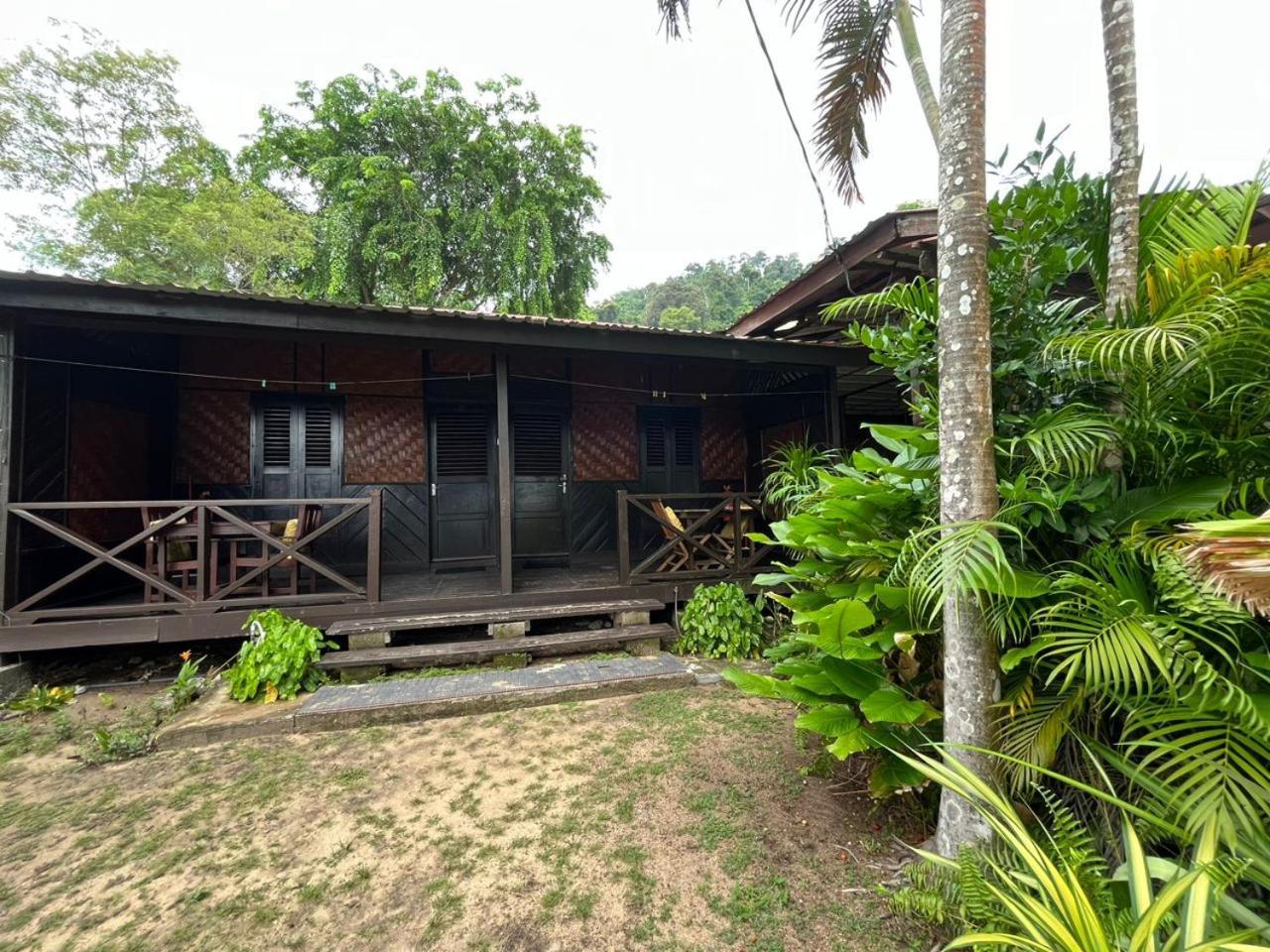 The Station Tioman Kampong Ayer Batang Exterior foto