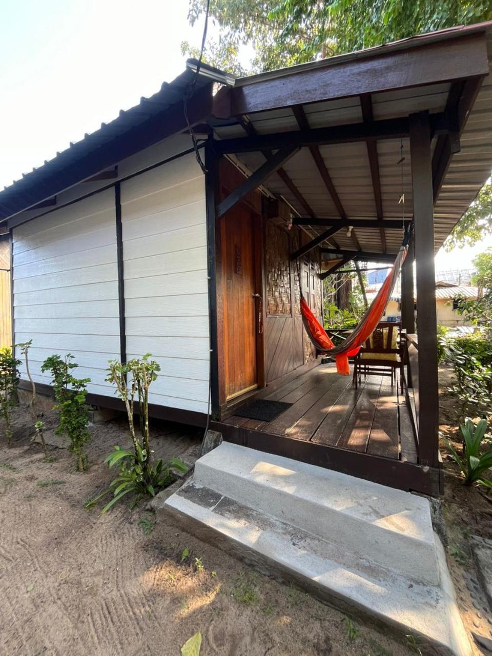 The Station Tioman Kampong Ayer Batang Exterior foto